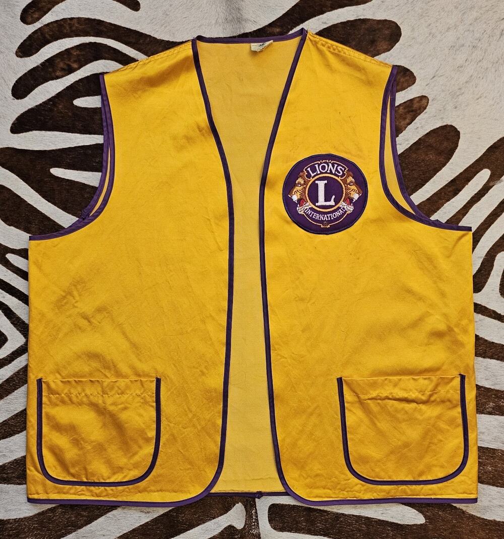 Lions Club International Yellow Vest Clarksville Queen City Tennessee Sz L